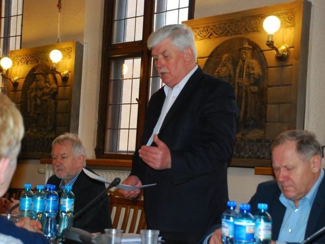 Zarząd dróg powiatowych pod ostrzałem
